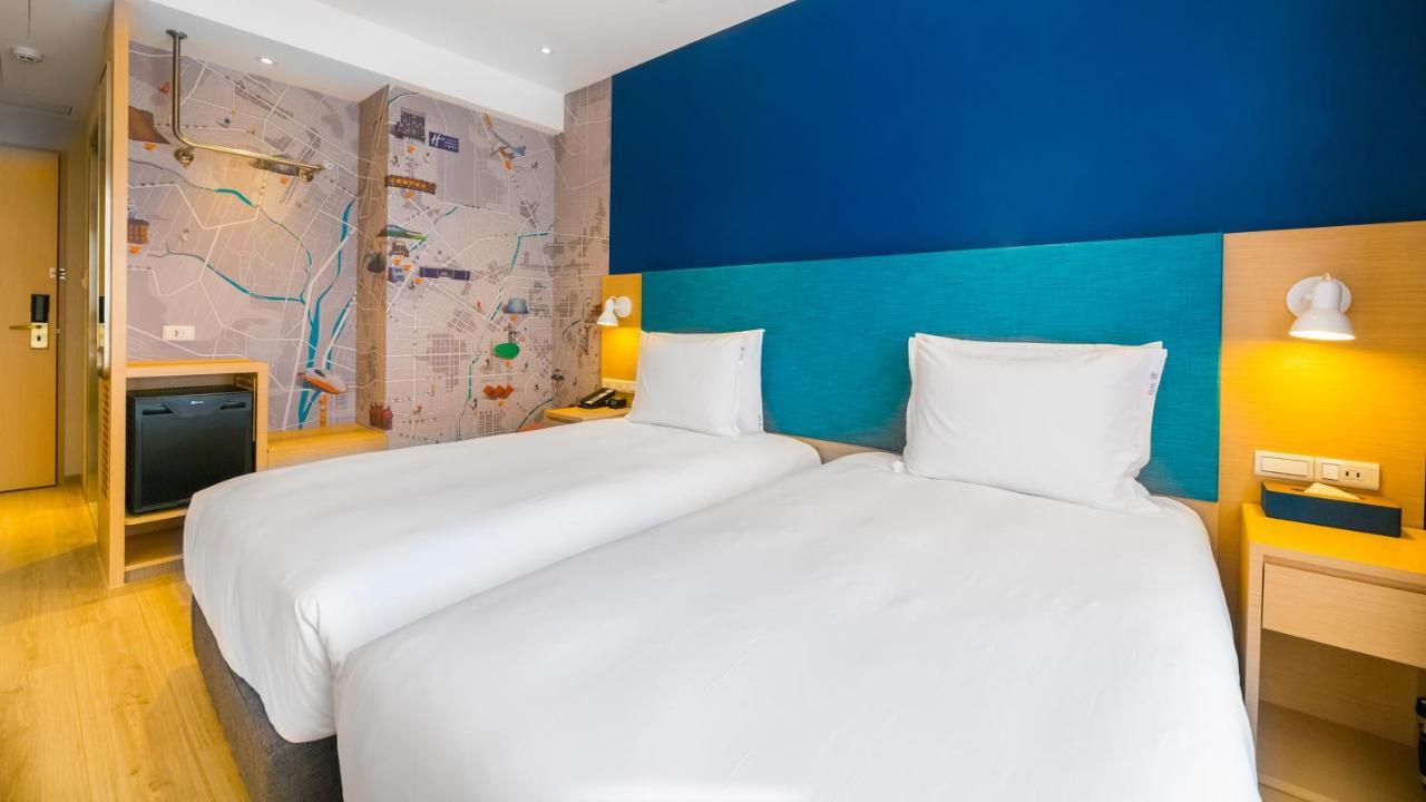Holiday Inn Express Taichung Fengchia By Ihg Zewnętrze zdjęcie