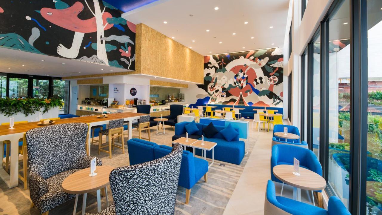 Holiday Inn Express Taichung Fengchia By Ihg Zewnętrze zdjęcie