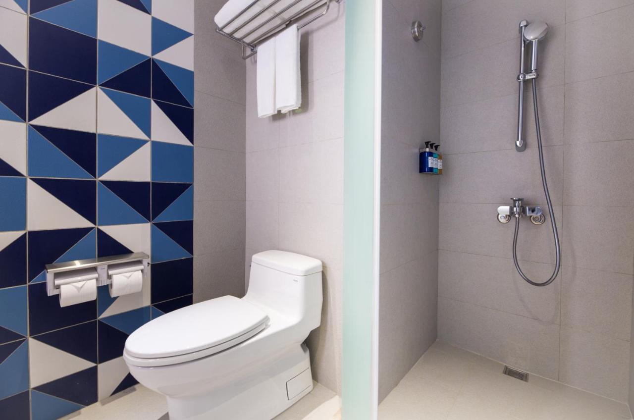 Holiday Inn Express Taichung Fengchia By Ihg Zewnętrze zdjęcie
