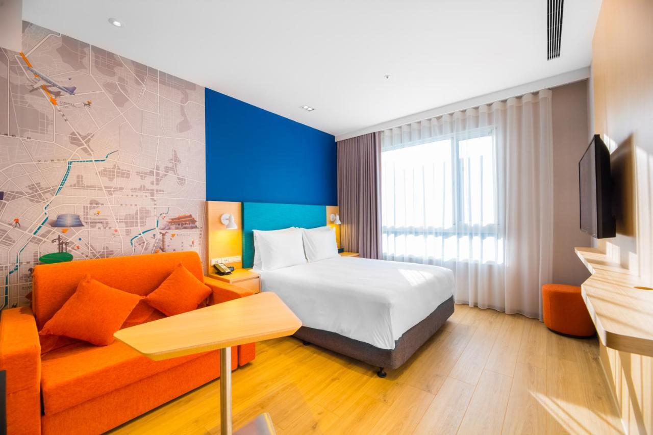 Holiday Inn Express Taichung Fengchia By Ihg Zewnętrze zdjęcie
