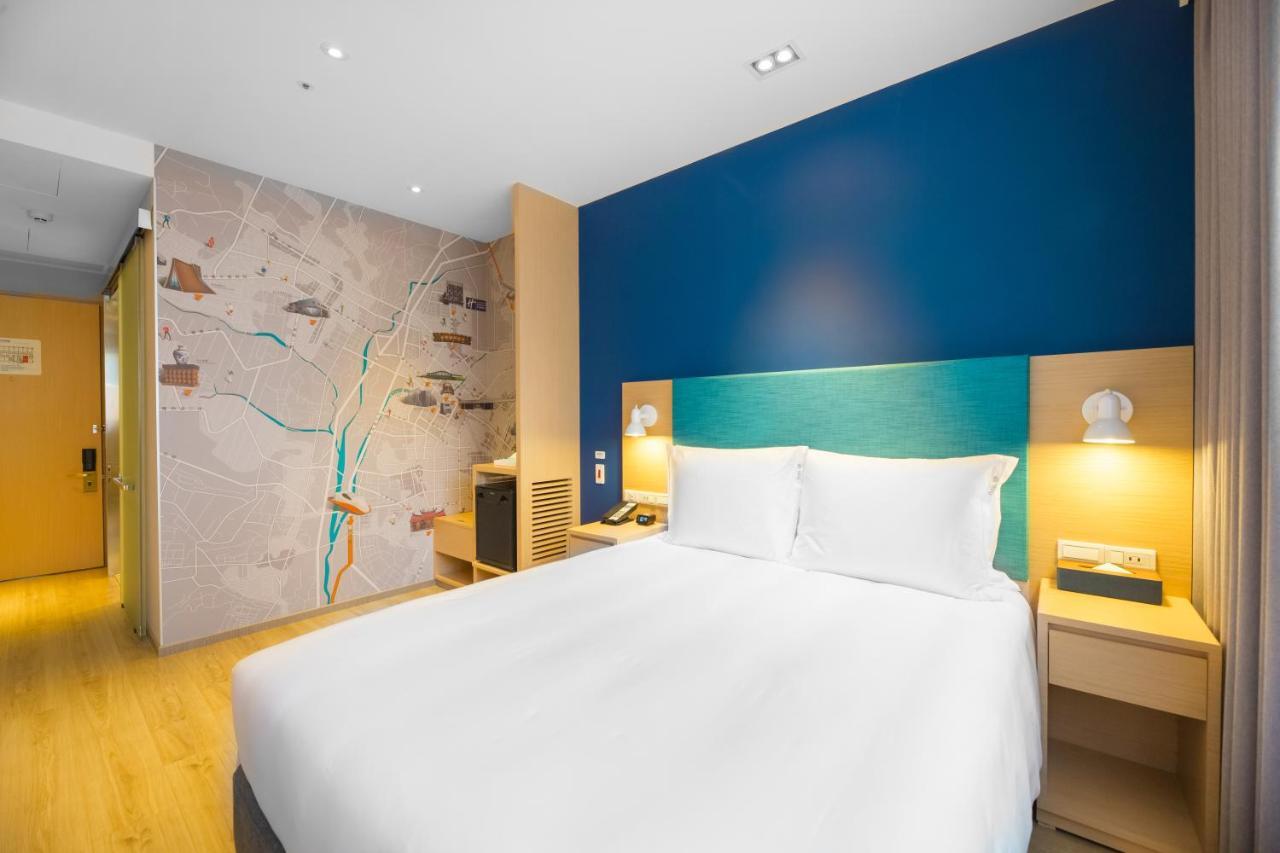 Holiday Inn Express Taichung Fengchia By Ihg Zewnętrze zdjęcie